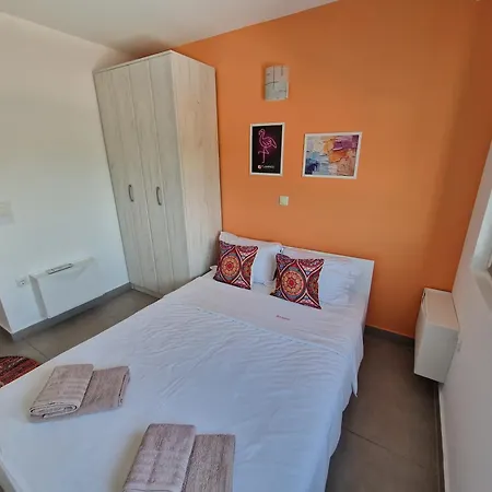 Flamingo 3*