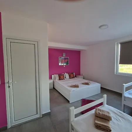 Flamingo Inn